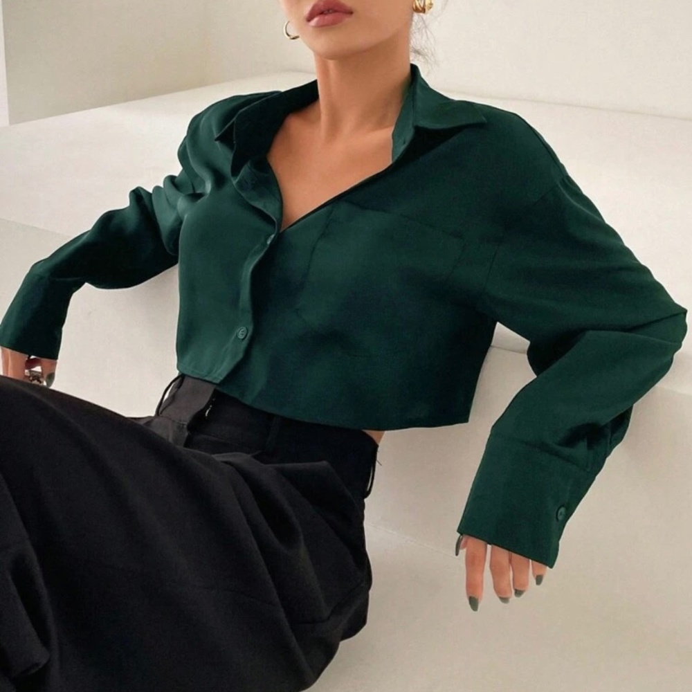 Small, Dark Green, Solid Button Front Crop Shirt,Long Sleeve Tops